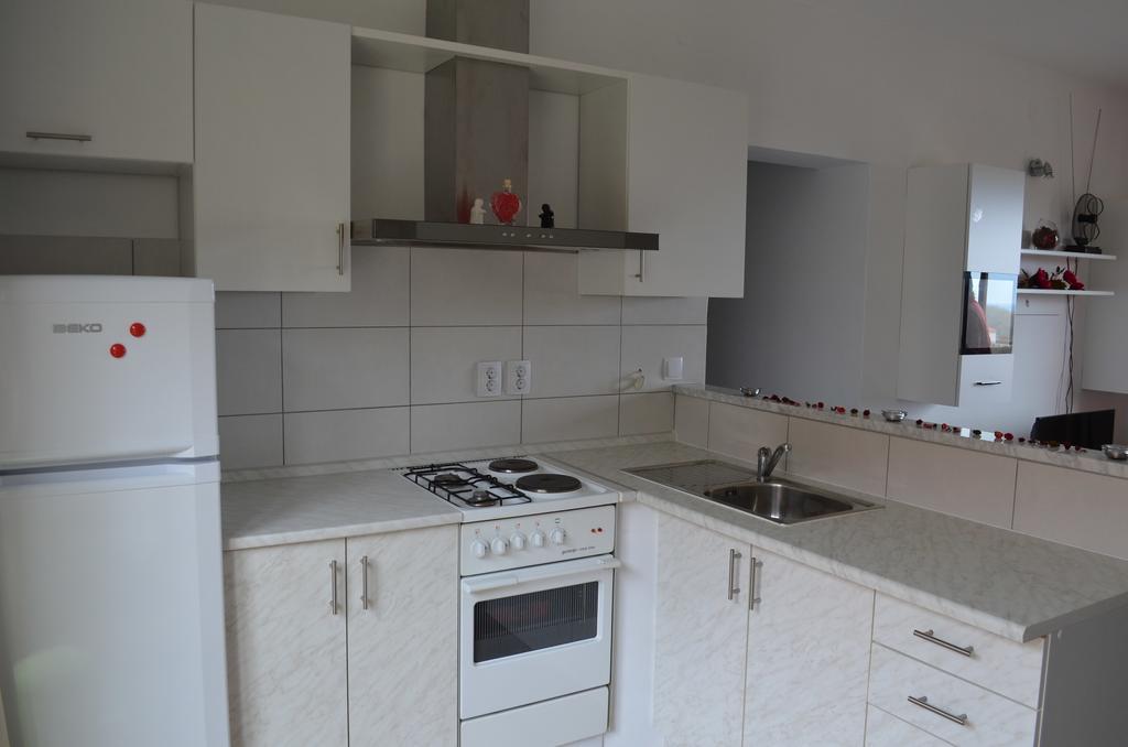 באסקה Apartments Nina מראה חיצוני תמונה